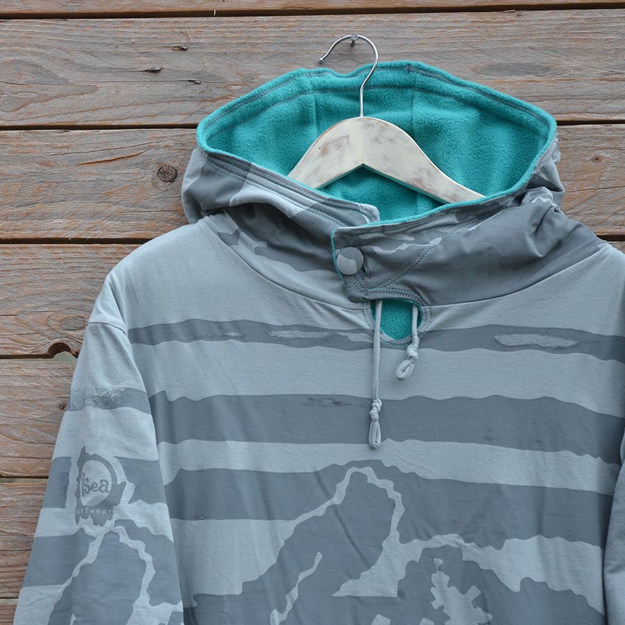 Close up Men's reversible hoody size large in jade and grey