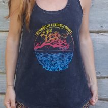 Racer back vest with plastic free design
